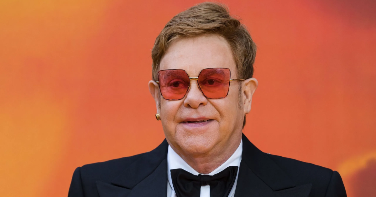 Elton John sort un EP de Noël