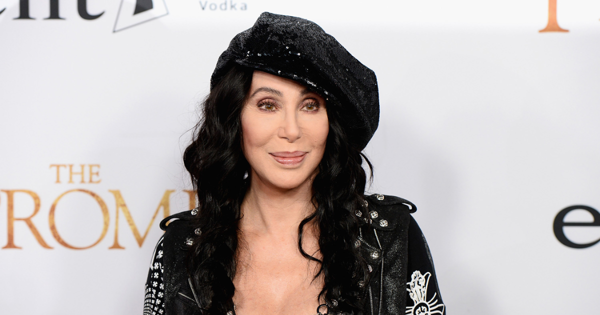Cher écrit son autobiographie