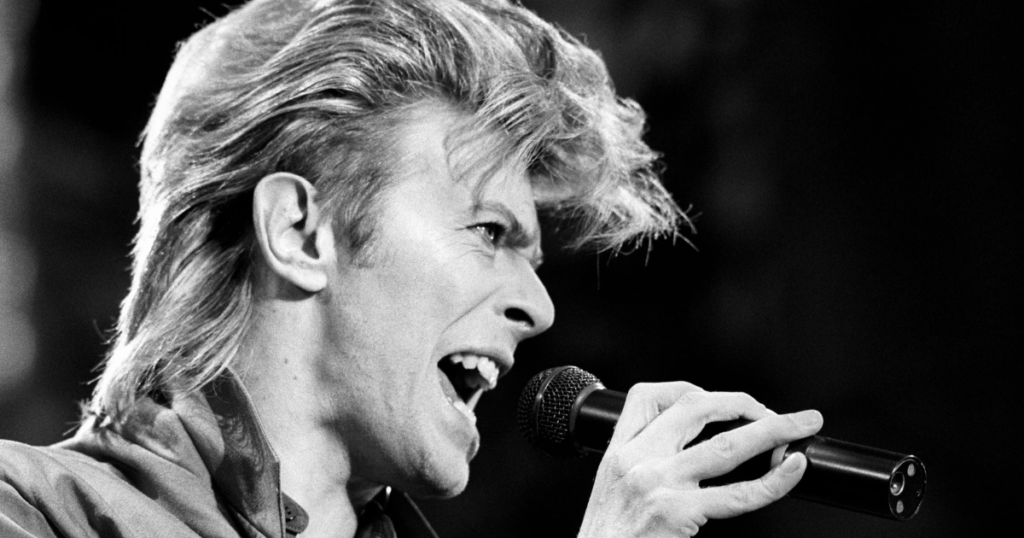 Album avec des morceaux rares de David Bowie qui sortira en 2024 ...