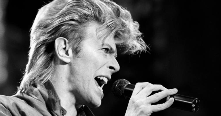 Album avec des morceaux rares de David Bowie qui sortira en 2024 ...