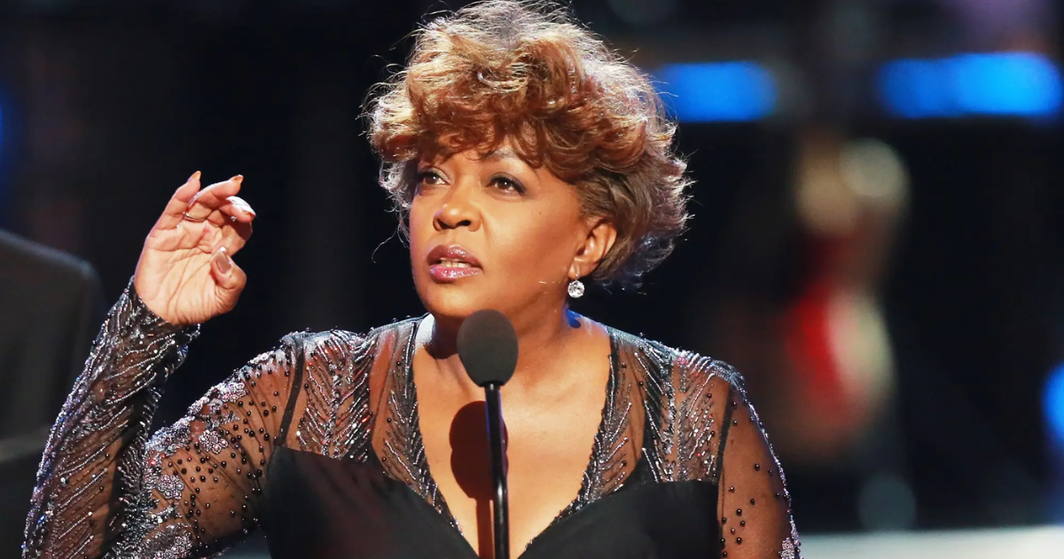 Anita Baker : la reine de la tempête tranquille et son héritage d'âme élégante