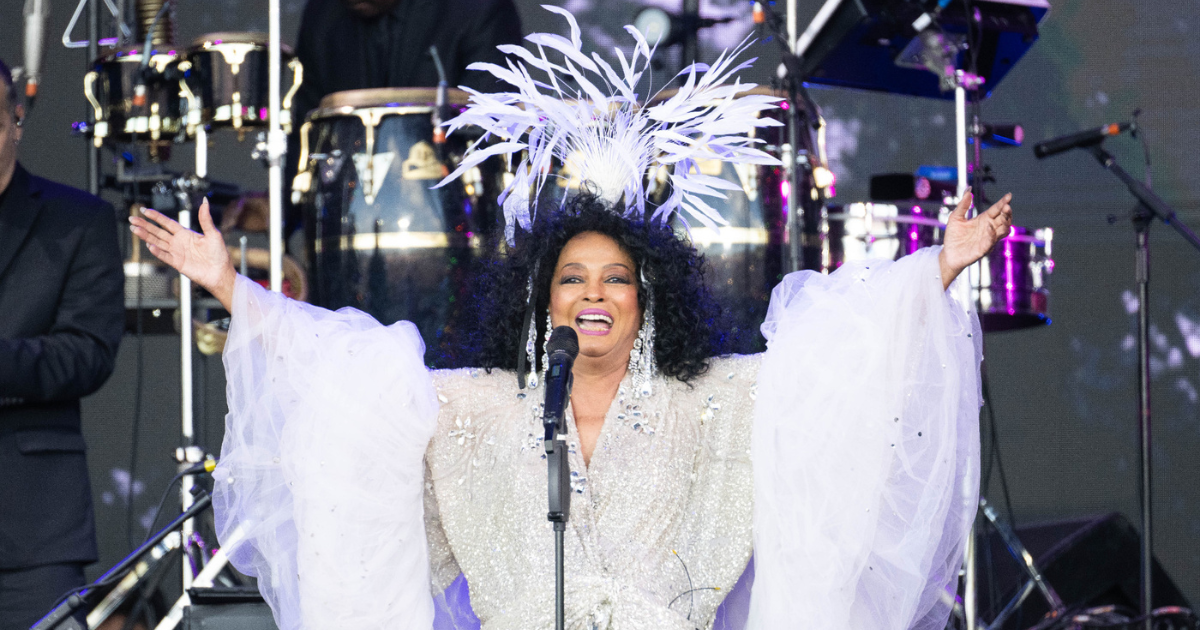 Diana Ross revient aux étapes avec l'orchestre dans une nouvelle tournée