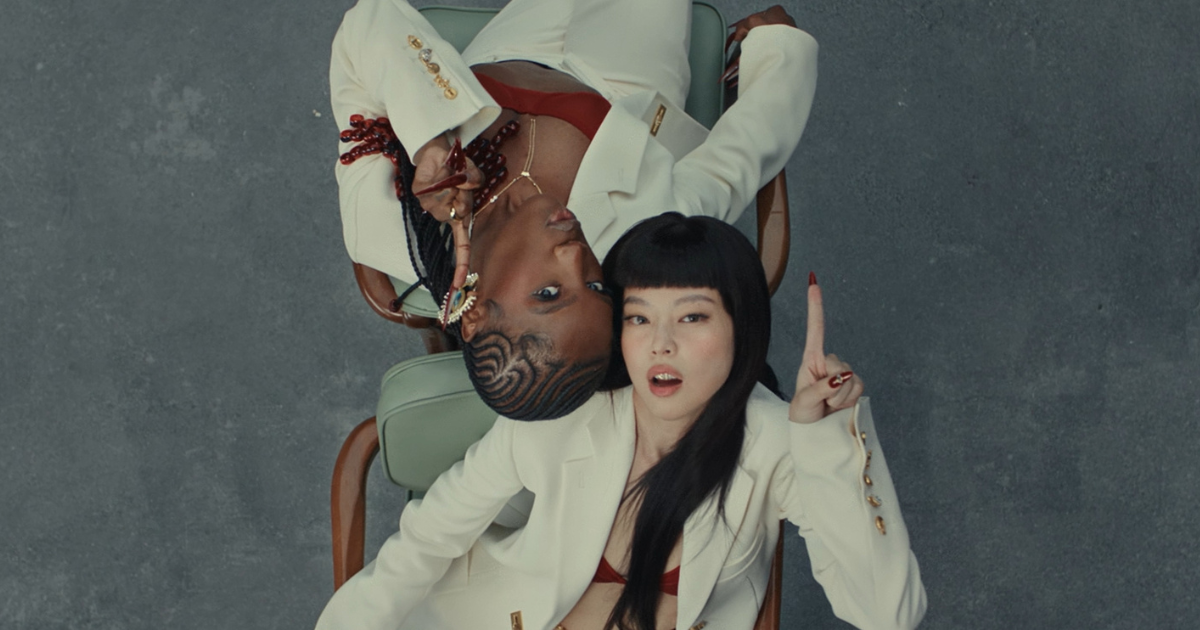 Jennie rejoint Doechii dans le nouveau single "Extra"