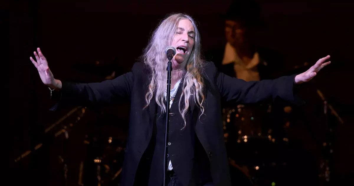 Les stars de la culture alternative célèbrent Patti Smith dans un spectacle historique sur Carnegie Hall