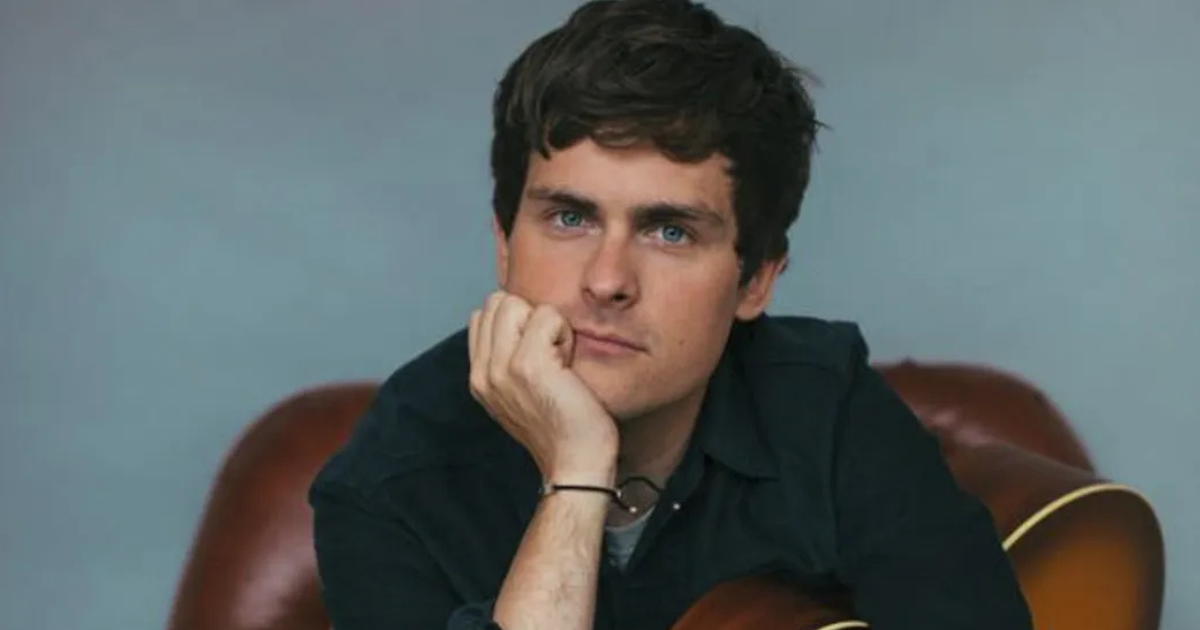 Radio Antena 1 lance la première main "Higher", New Music de Tom Speight