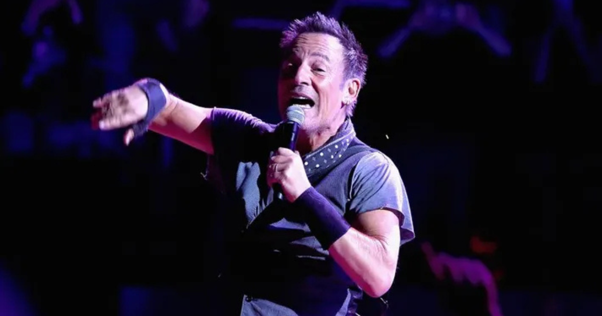 Mémoire musicale: Bruce Springsteen rend hommage à Prince et frissonne le monde