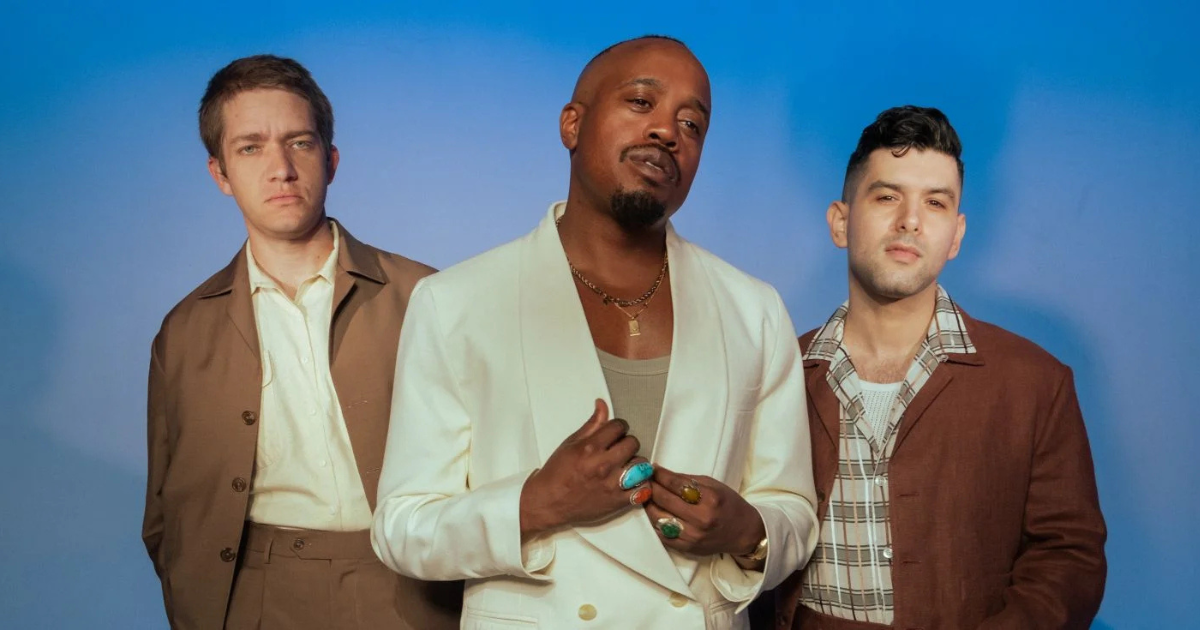 Durand Jones et les indications sortent le single et l'annonce de l'album 'Flowers'