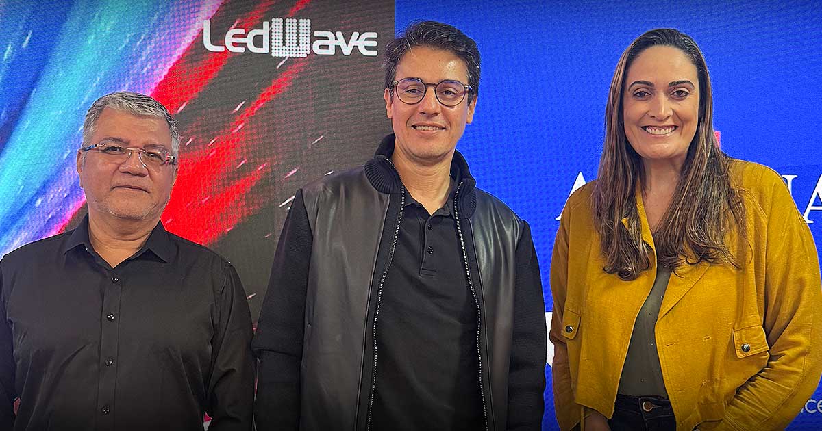 Tiago Brito Ferreira, PDG de Ledwave S / A, est l'invité de cette semaine de Studio Antena 1