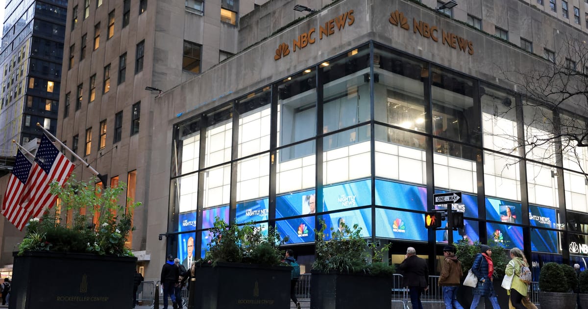 Trump fait pression sur l'agence américaine pour révoquer les licences NBC et ABC Networks
