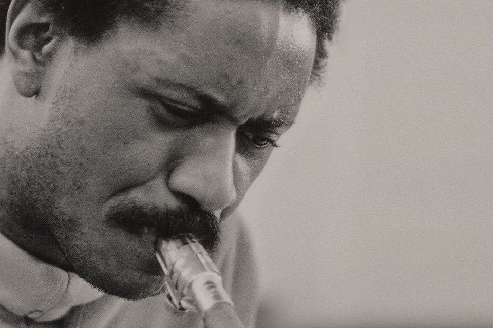 Pharoah Sanders revisité: deux sorties historiques illuminent son pic créatif