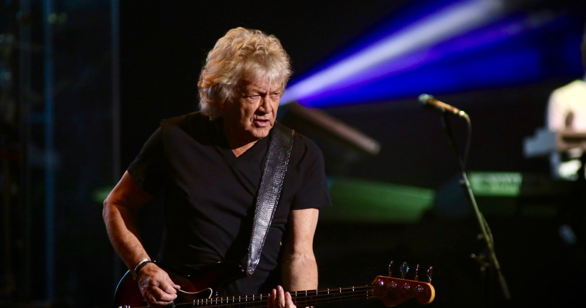 LES ADIEUX DE JOHN LODGE, DES MOODY BLUES