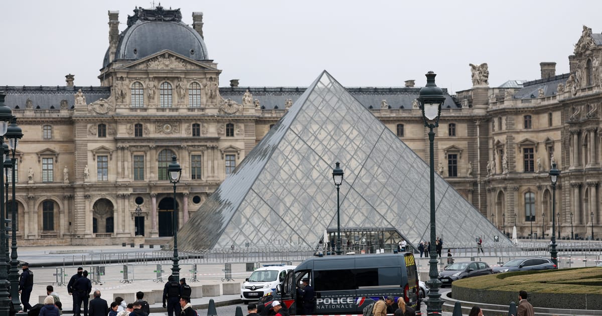 Le vol de bijoux au Louvre a causé un préjudice de 88 millions d'euros, selon le procureur de Paris