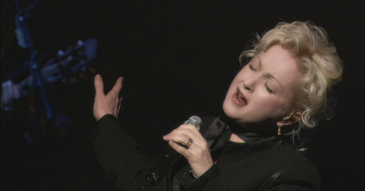 LE SPECTACLE INTIME DE CYNDI LAUPER OBTIENT UNE NOUVELLE VITRINE NUMÉRIQUE