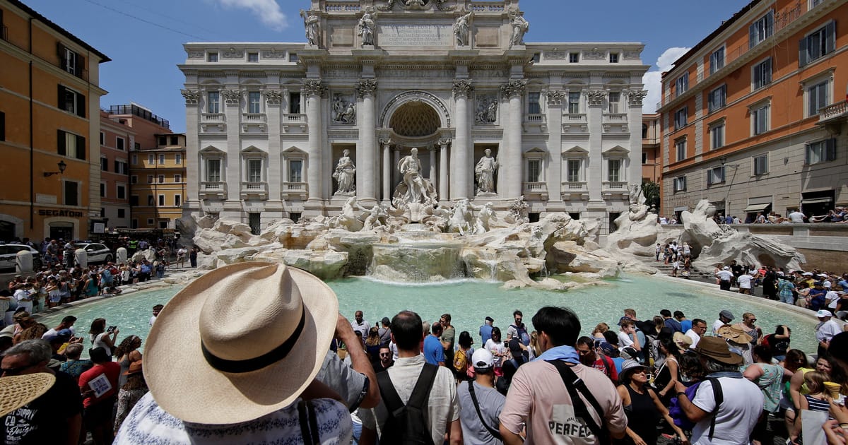 Rome facturera aux touristes l'accès à la célèbre fontaine de Trevi