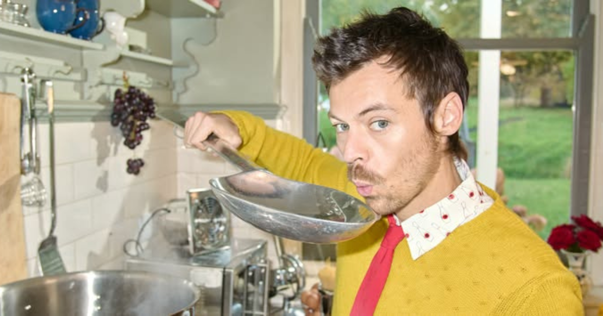 HARRY STYLES ANNONCE LE PREMIER SINGLE D'UN NOUVEL ALBUM