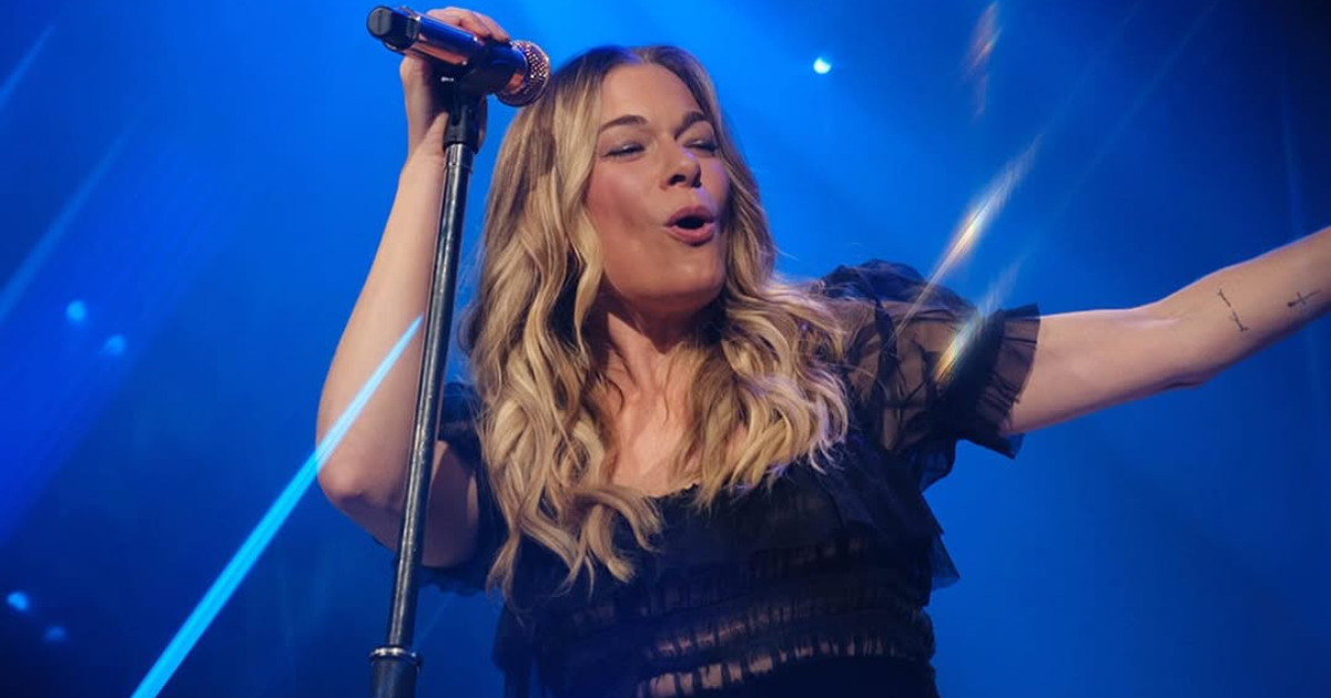 LEANN RIMES REPORTE LES SPECTACLES APRÈS UN PROBLEME DE SANTÉ