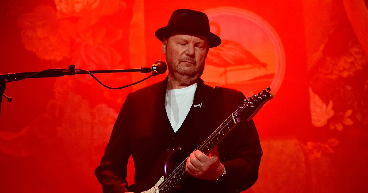 CHRISTOPHER CROSS RÉVÈLE L'ORIGINE DU SUCCÈS "ARTHUR'S THEME"