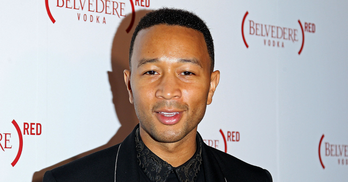 IL Y A 20 ANS, JOHN LEGEND ÉTAIT CONSACRÉ COMME LA GRANDE RÉVÉLATION DU R&B