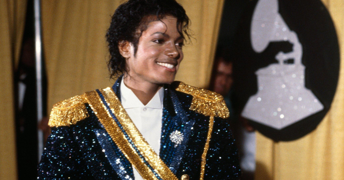 MICHAEL JACKSON RETOURNE AU CENTRE DE LA CULTURE POP