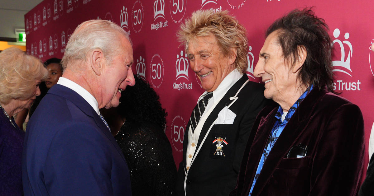 ROD STEWART ET RONNIE WOOD JOUENT POUR LE ROI CHARLES