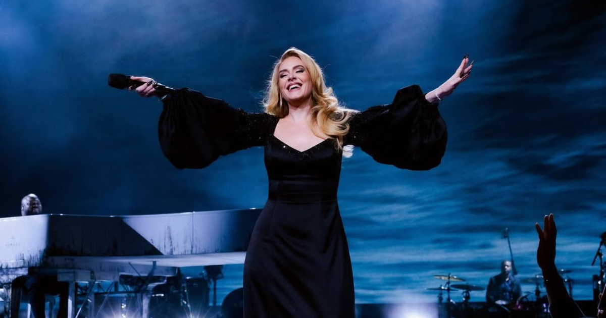 ADELE TRAVAILLE SUR UN NOUVEL ALBUM ET AUGMENTE LES ATTENTES D'UN RETOUR MUSICAL