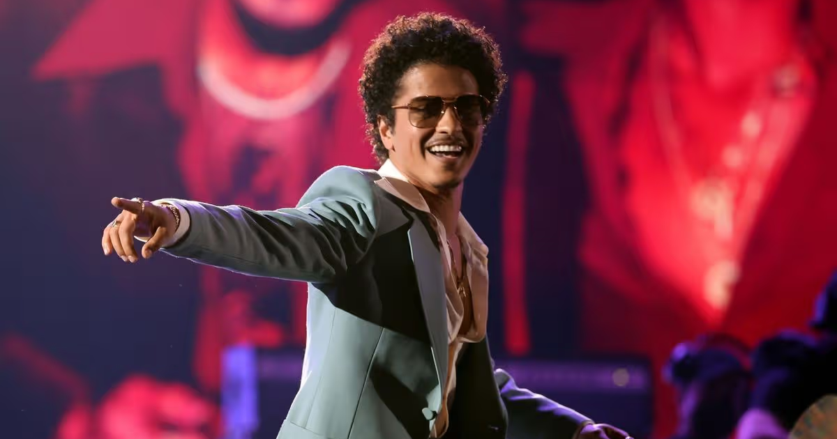 BRUNO MARS COMPLET TROIS NUITS AU STADE DE FRANCE