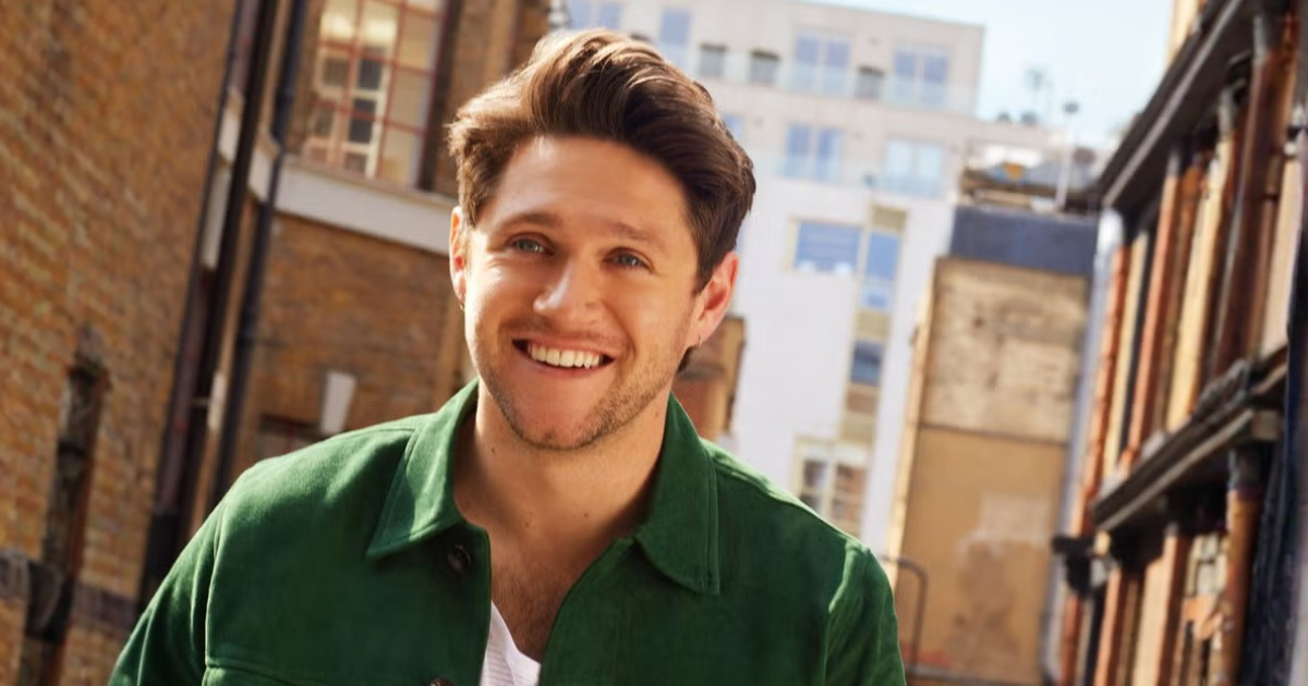 NIALL HORAN MÈNE LES VENTES AUX ÉTATS-UNIS AVEC « DINNER PARTY »