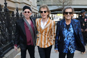 LES ROLLING STONES SORTENT « LANGUES ÉTRANGÈRES »