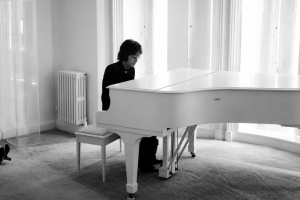 COMMENT JOHN LENNON A CRÉÉ LA VIDÉO ICONIQUE « IMAGINE »