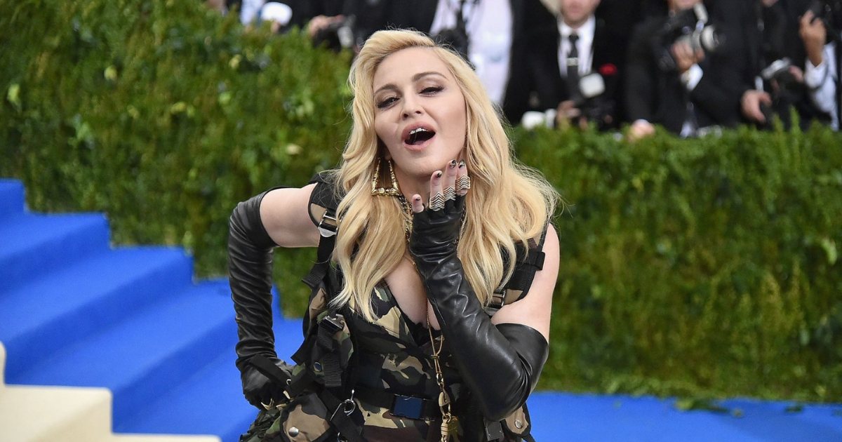 MADONNA FAIT L'HISTOIRE ET ÉTABLIT UN NOUVEAU RECORD DANS LES CHARTS ROYAUME-UNIS