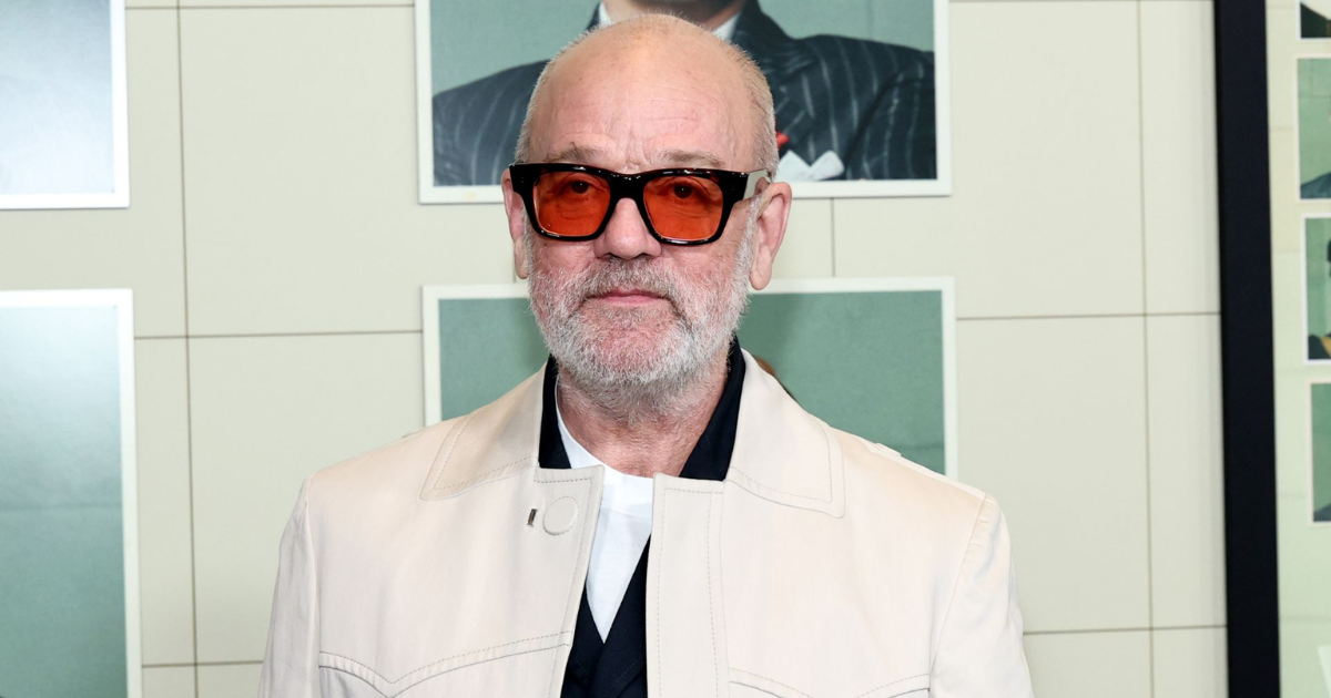 MICHAEL STIPE SORTIE UN NOUVEAU PISTE ET PRÉDIT L'ATMOSPHÈRE DE SON PREMIER ALBUM SOLO