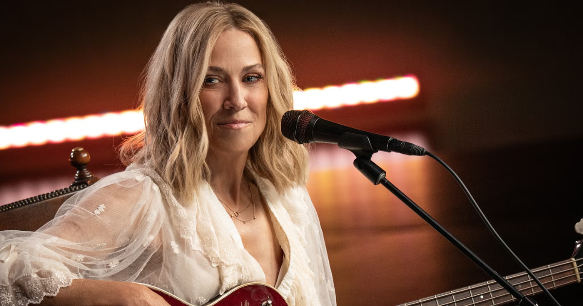 SHERYL CROW ANNONCE UN NOUVEL ALBUM ET LANCE UNE CHANSON INSPIRÉE PAR LA LIBERTÉ ET L'UNION