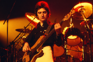 JOHN DEACON fête ses 75 ans