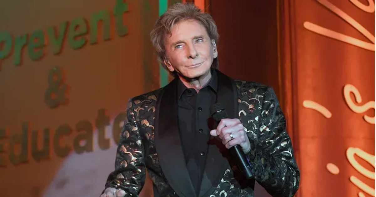 BARRY MANILOW REPORTE À NOUVEAU LE SPECTACLE PENDANT LA RÉTABLISSEMENT DE LA SANTÉ