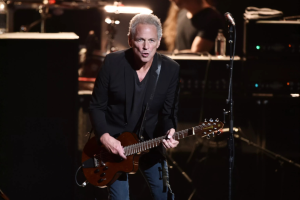 LE DOCUMENTAIRE FLEETWOOD MAC SE TRANSFORME EN UN PROCESSUS DE GUÉRISON
