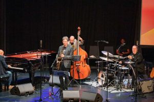 Outreach Music Festival : Musique en rotation constante