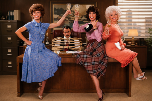 « 9 TO 5 » : QUE SIGNIFIE L’EXPRESSION AMÉRICAINE ?