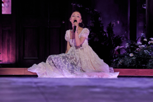 ARIANA GRANDE A LEVÉ PLUS DE 100 MILLIONS DE DOLLARS AVEC LA TOURNÉE ETERNAL SUNSHINE