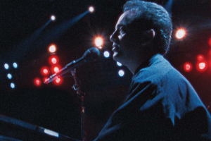 BILLY JOEL REVISITE LE SPECTACLE HISTORIQUE AU YANKEE STADIUM