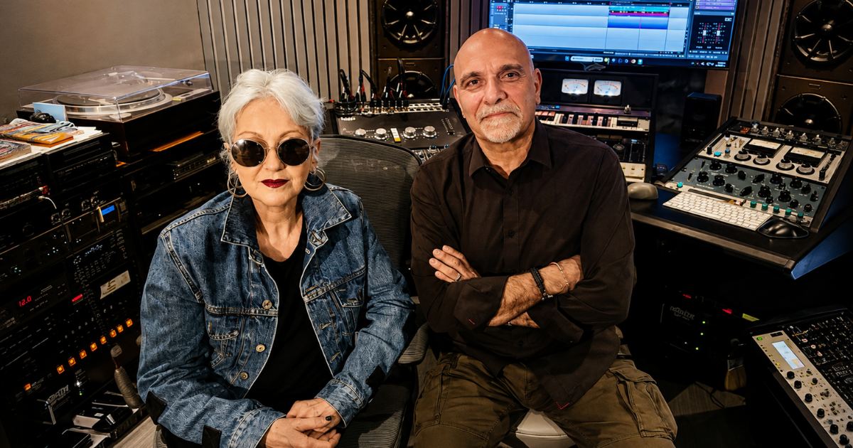 CYNDI LAUPER DONNE DES INDICES SUR DES NOUVELLES POSSIBLES POUR « TRUE COLORS »