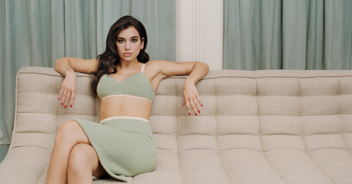 DUA LIPA RETOUR AU TOP 10 MONDIAL AVEC UN HIT DE 2024