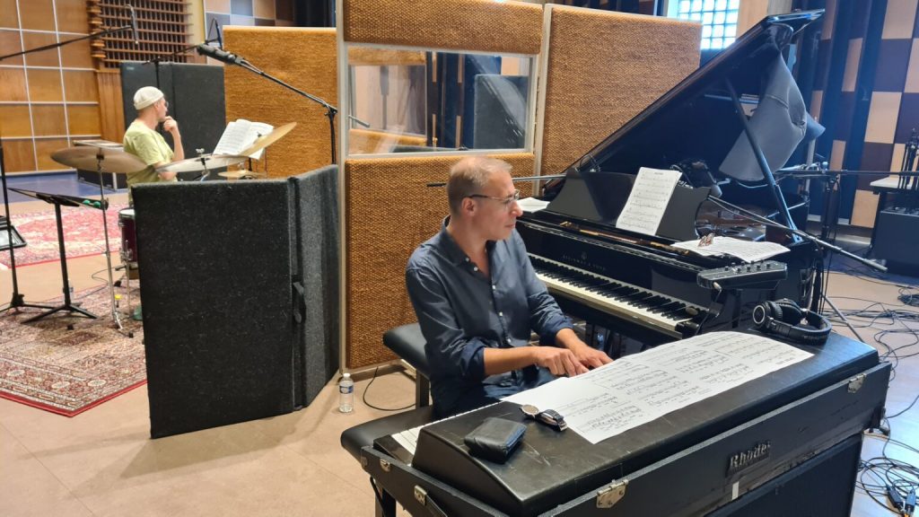 Edgar van Asselt publie la première vidéo de son nouveau projet.