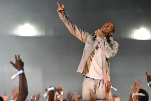 LA NOUVELLE VERSION DE « IN THE AIR TONIGHT » MARQUE LES DIFFUSIONS DE LA NFL