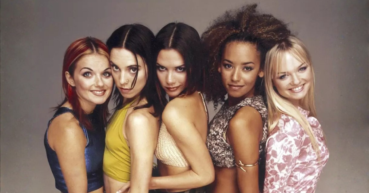 LES SPICE GIRLS REVISENT LEUR CARRIÈRE DANS UNE COLLECTION SPÉCIALE 30 ANS