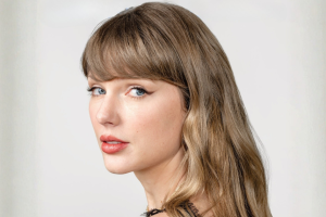 TAYLOR SWIFT REMPORTE UN PRIX SANS PRÉCÉDENT POUR LA RÉALISATION AU VMAS