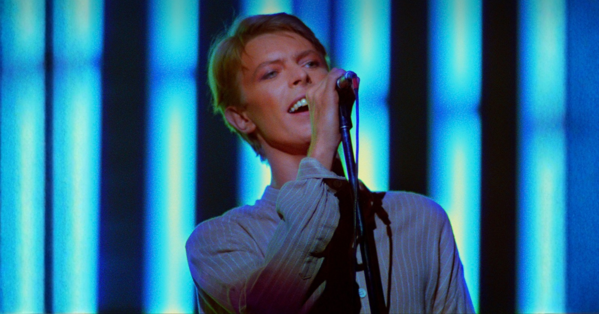 DES IMAGES INÉDITÉES DE DAVID BOWIE OBTENENT UNE EXPÉRIENCE AUDIOVISUELLE
