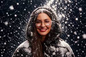 ALANIS MORISSETTE PRÉPARE LE PREMIER ALBUM DE NOËL