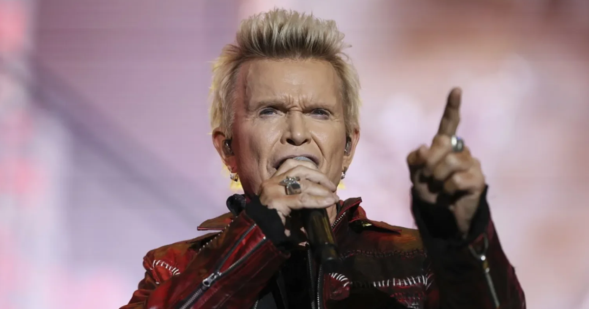 CLIP DE SAUVETAGE DE BILLY IDOL FILMÉ AU CHÂTEAU QUI A INSPIRÉ « SWEET SIXTEEN »