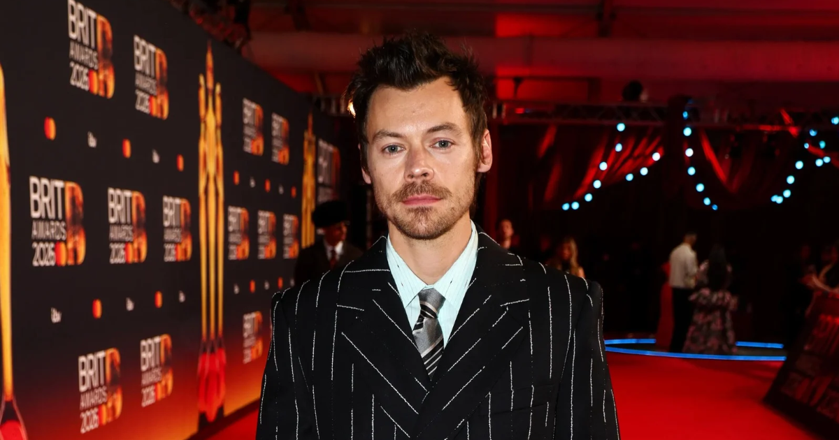HARRY STYLES ANNONCE UN CLIP DE CHANSON SPÉCIAL POUR LES FANS