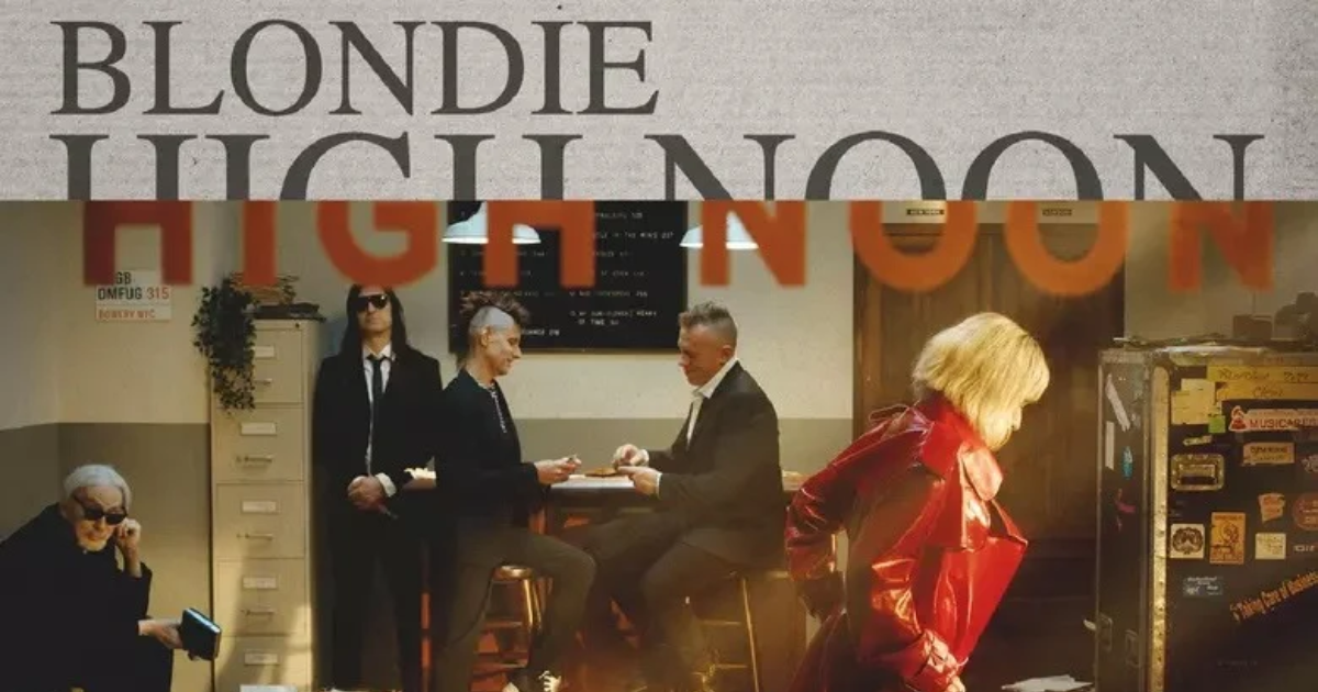LES FANS CÉLÈBRENT L'ANNONCE DU NOUVEL ALBUM DE BLONDIE